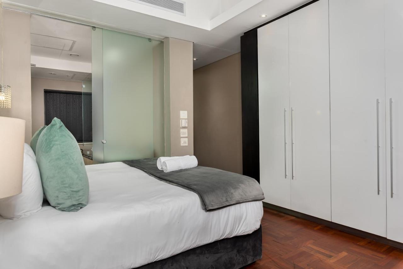 Mandela Rhodes Luxury Apartments Cape Town Bagian luar foto